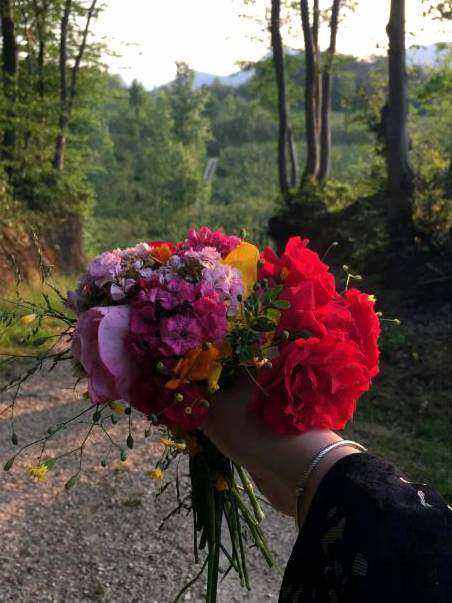 Florist planning stock and pricing